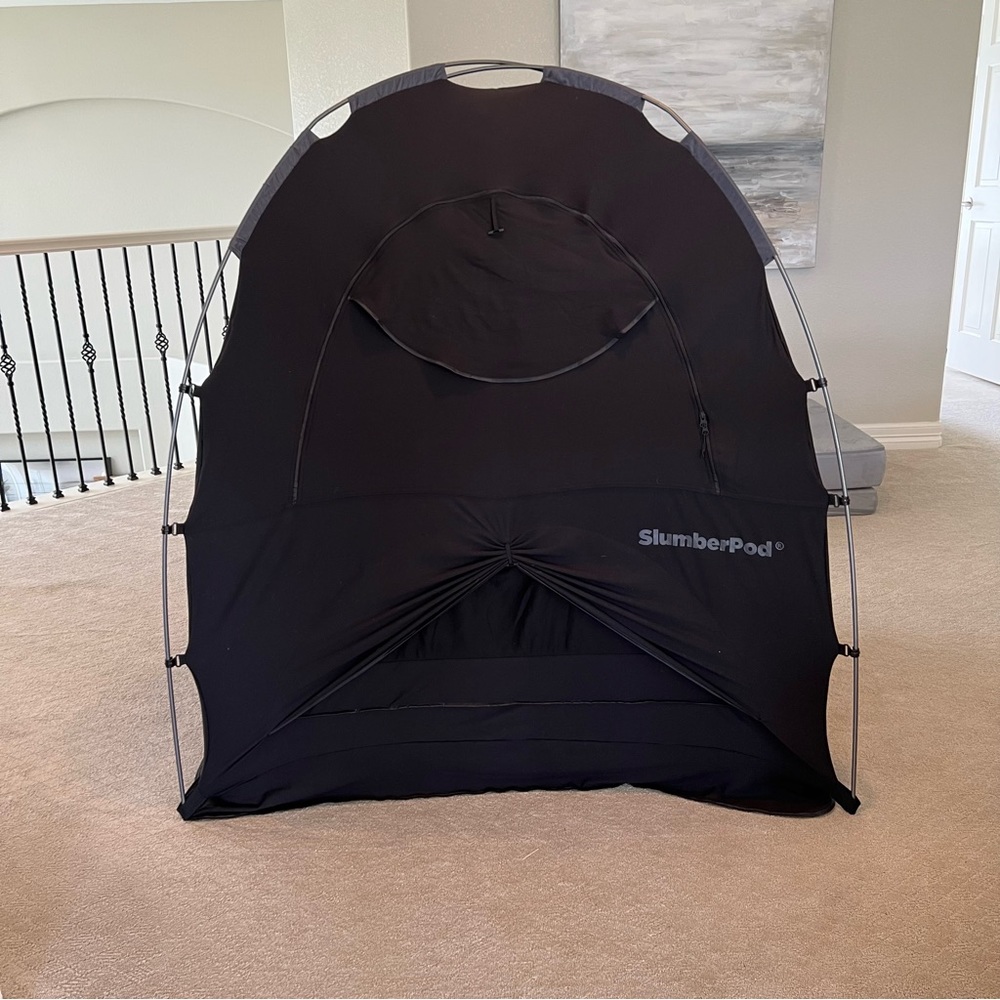 SlumberPod Blackout Sleeping canopy